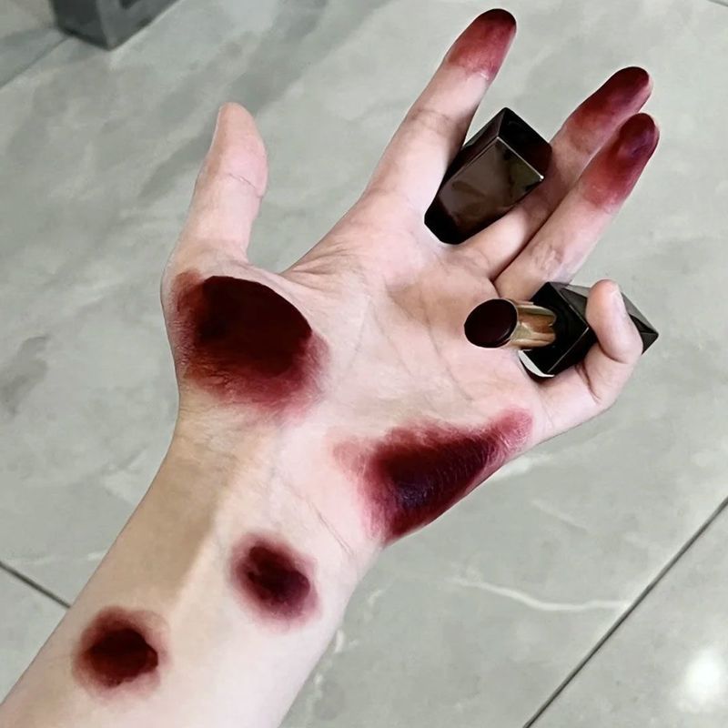 Crazy Batch Beauty Really Makes Me Crazy Batch!Blood Beauty Feast Lipstick Matte Rich Silky White Ve