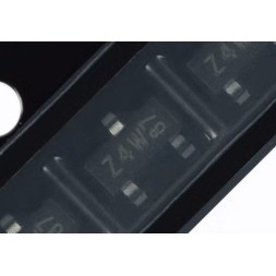 Z4W Z4S Z4T รถบอร์ดคอมพิวเตอร์ Patch เครื่องปรับแรงดันไฟฟ้าขนาดเล็ก Triode ยี่ห้อใหม่ 3 Pins