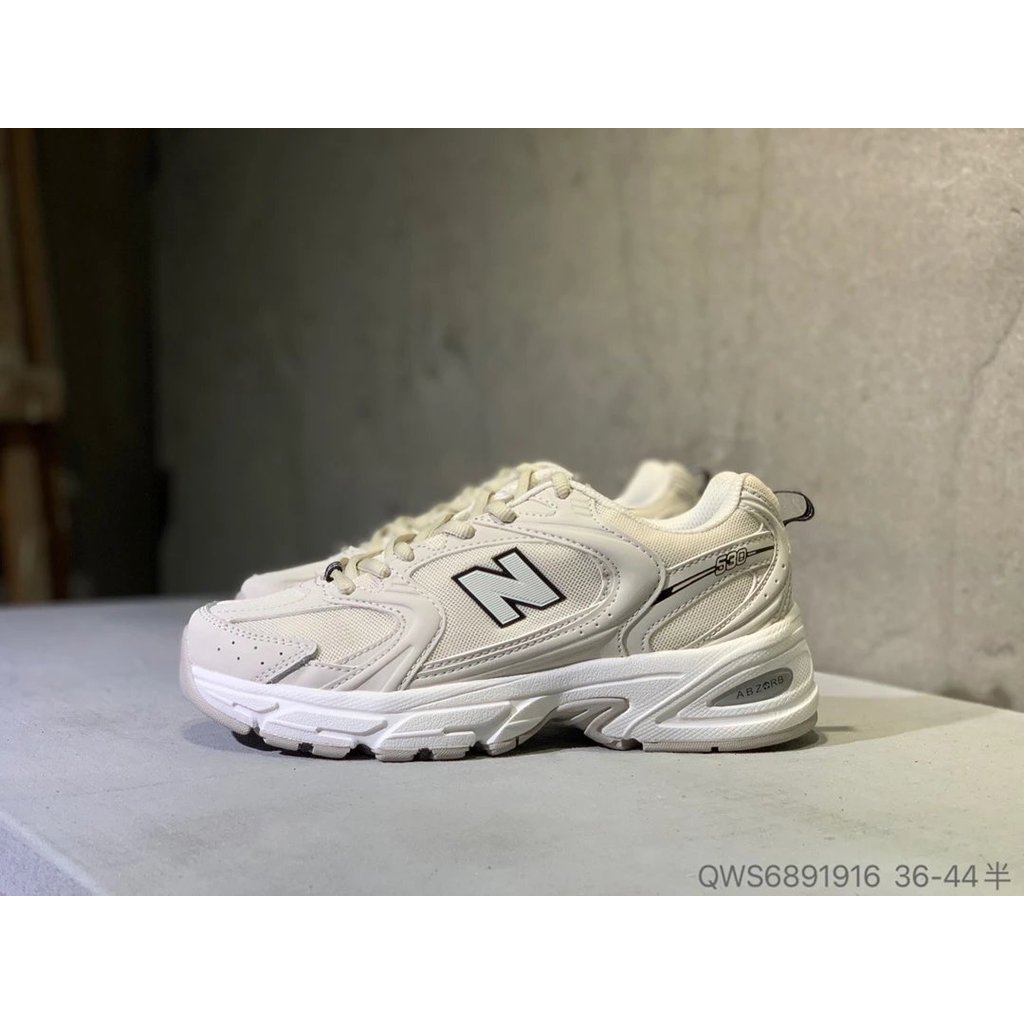 ป้ายจริงครึ่งขนาด NewBalance 530 Series รองเท้าผ้าใบหลังจาก Continuing NB530 คู่รองเท้าผ้าใบ Vintage