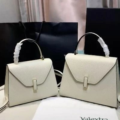 Valextra กระเป๋าหนังแท้คุณภาพสูง จากอิตาลี ขนาด 22 cm & 26 cm นำเข้าจริง