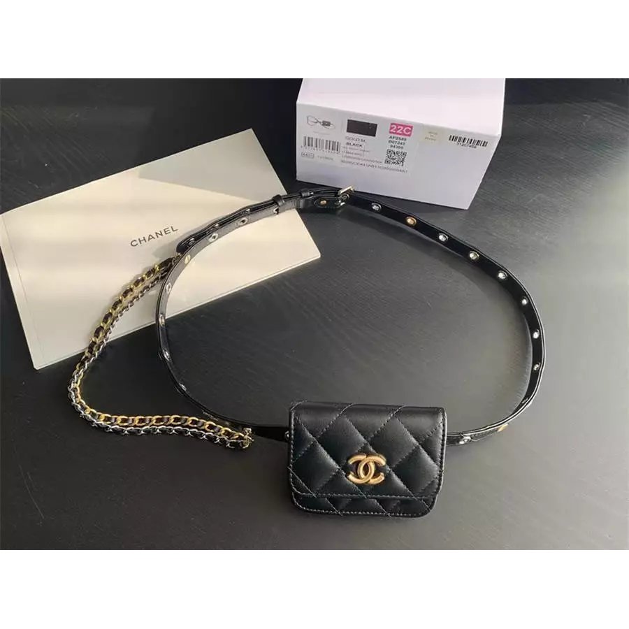 CHANEL กระเป๋าคาดเอว สายโซ่ย้อนยุค