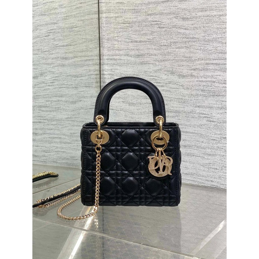 Dior Classic Lady ล่าสุด Diamond Buckle Dior Classic Lady Bag Messenger Bag, กระเป๋าใบเล็กสามกริดที่