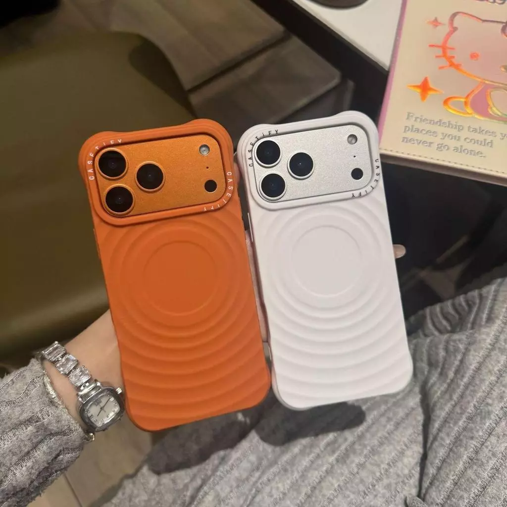 หรูหรา Magnetic Ripple Mulberry กํามะหยี่สีม่วงซิลิโคนเหลวเคสโทรศัพท์สําหรับ iPhone 17 Pro Max 16 15 14 13 กันกระแทกป้องกันปลอกชาร์จ