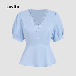 Lovito เสื้อเบลาส์ผู้หญิงสีฟ้า คอปกระบาย กระดุมด้านหน้า จีบจีบ สไตล์ฤดูใบไม้ผลิ/ฤดูร้อน L189ED053