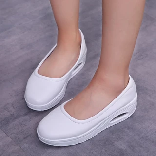 รองเท้าพยาบาลสีดำ Mission White Wedge Cut-Wedges Sneaker รองเท้าพยาบาล