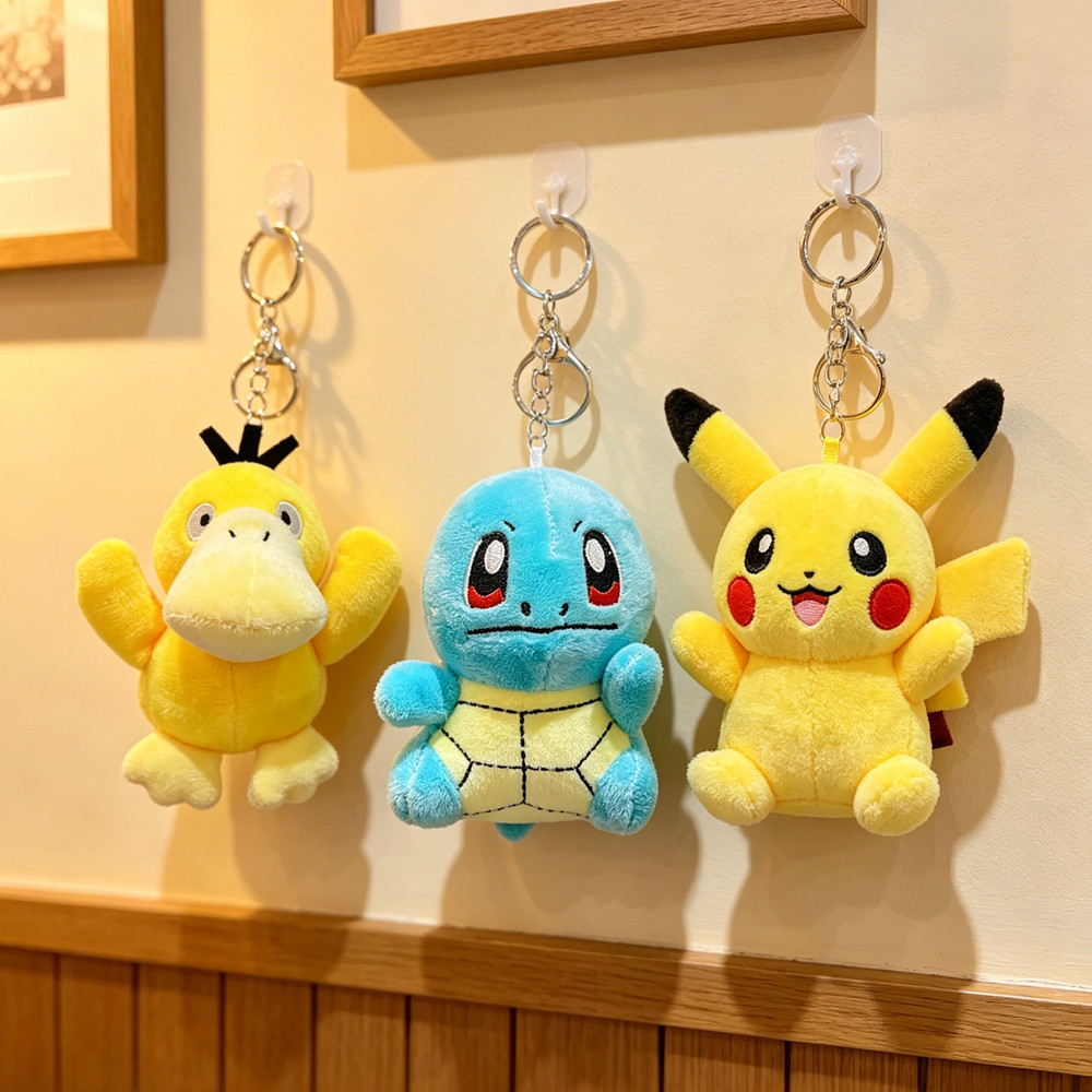 ตัวละครโปเกมอน พวงกุญแจตุ๊กตา Pikachu Squirtle Psyduck จี้เครื่องประดับ
