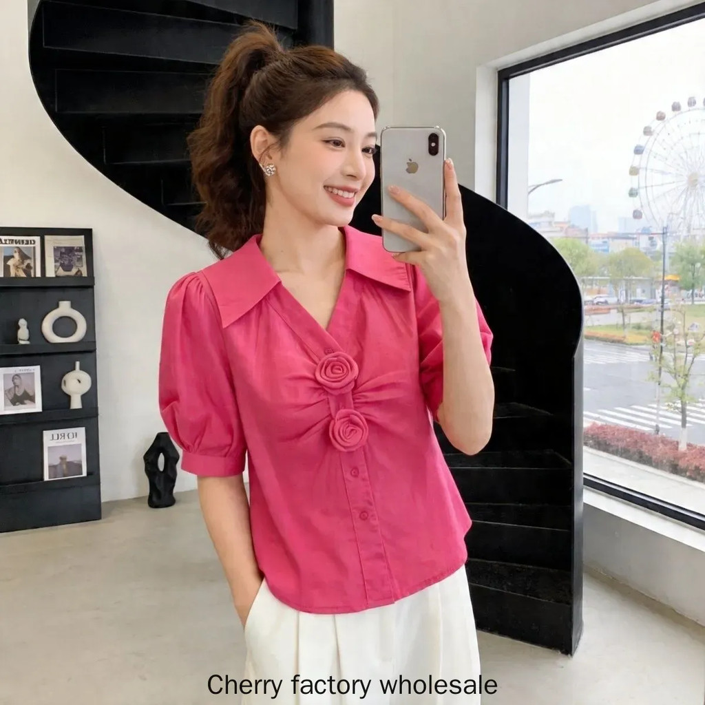 เสื้อแขนสั้นลายดอกไม้สามมิติสำหรับผู้หญิง แบบแฟชั่นเสื้อคอสี่เหลี่ยมสีแดง สไตล์สุภาพสตรี