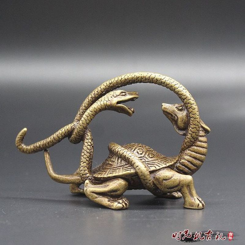 ทองแดงเครื่องประดับขนาดเล็กโบราณทองแดงศิลปะทองเหลือง Micro-Carved Xuanwu เครื่องประดับคํา Wealthy Ta