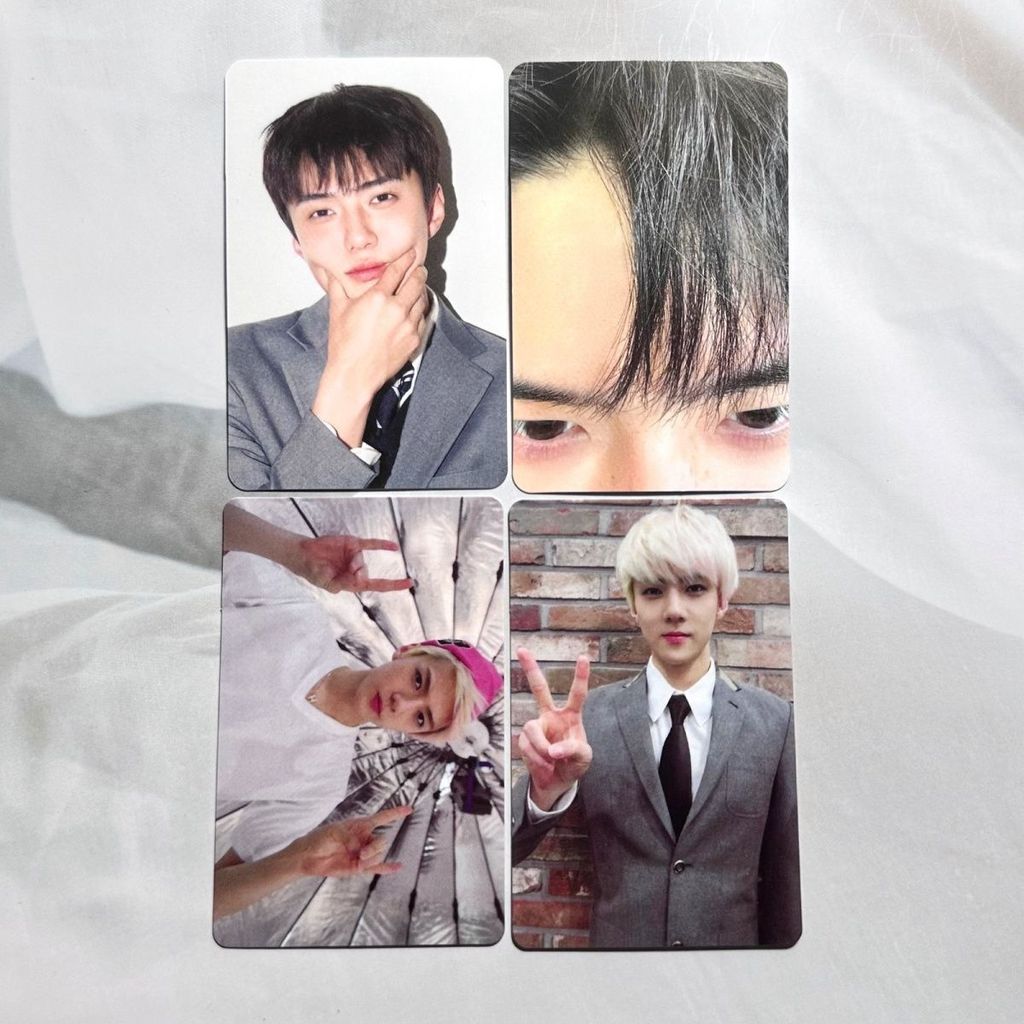 Photocard EXO Wu Sehun Pinch Face ชุดนักเรียน อัลบั้มการ์ดของขวัญ