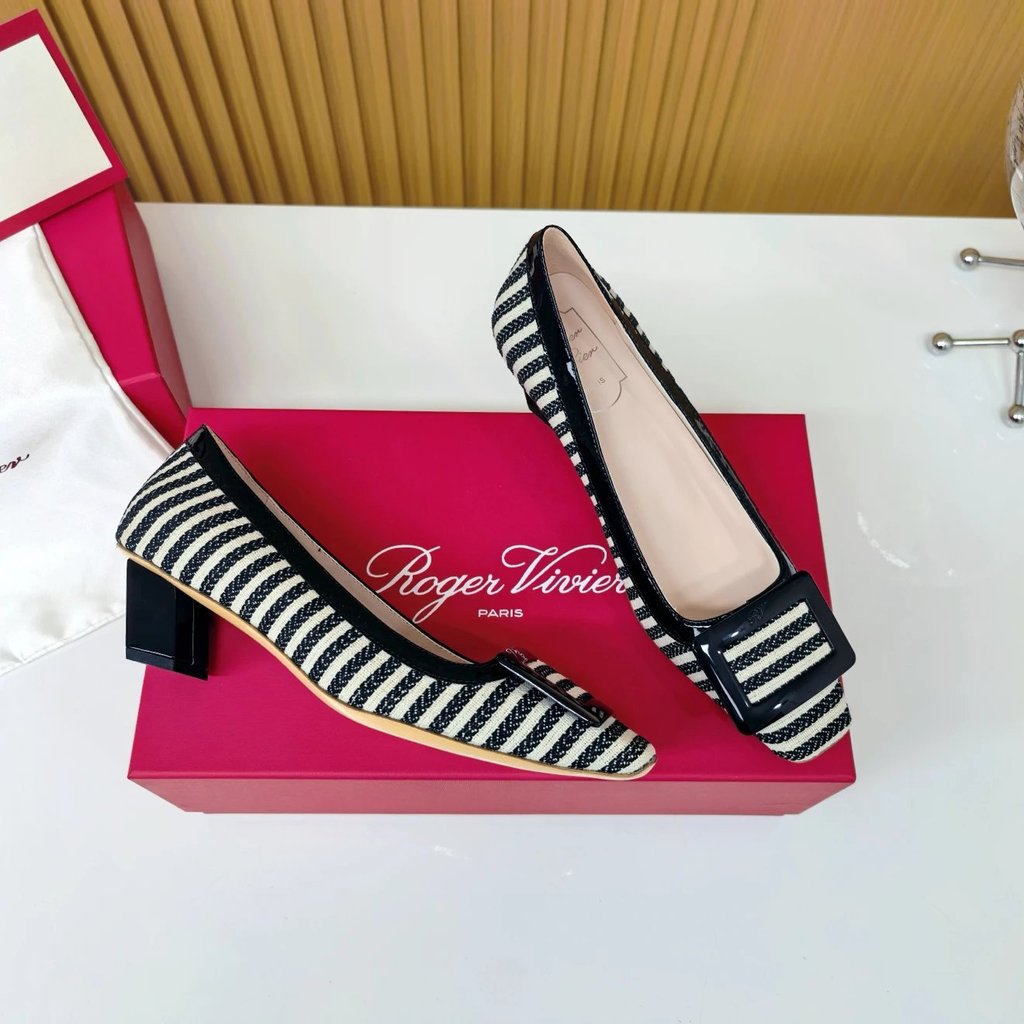 2025.7.24-4.5 ซม. Heel Roger vivier RV Square Buckle Shoes/รองเท้าส้นสูง