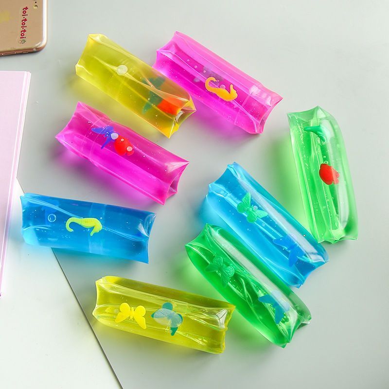 สไตล์ใหม่ Decompression Vent Water Polo Uncatchable Water Snake Creative Tricky ของเล่น Spoof Props 