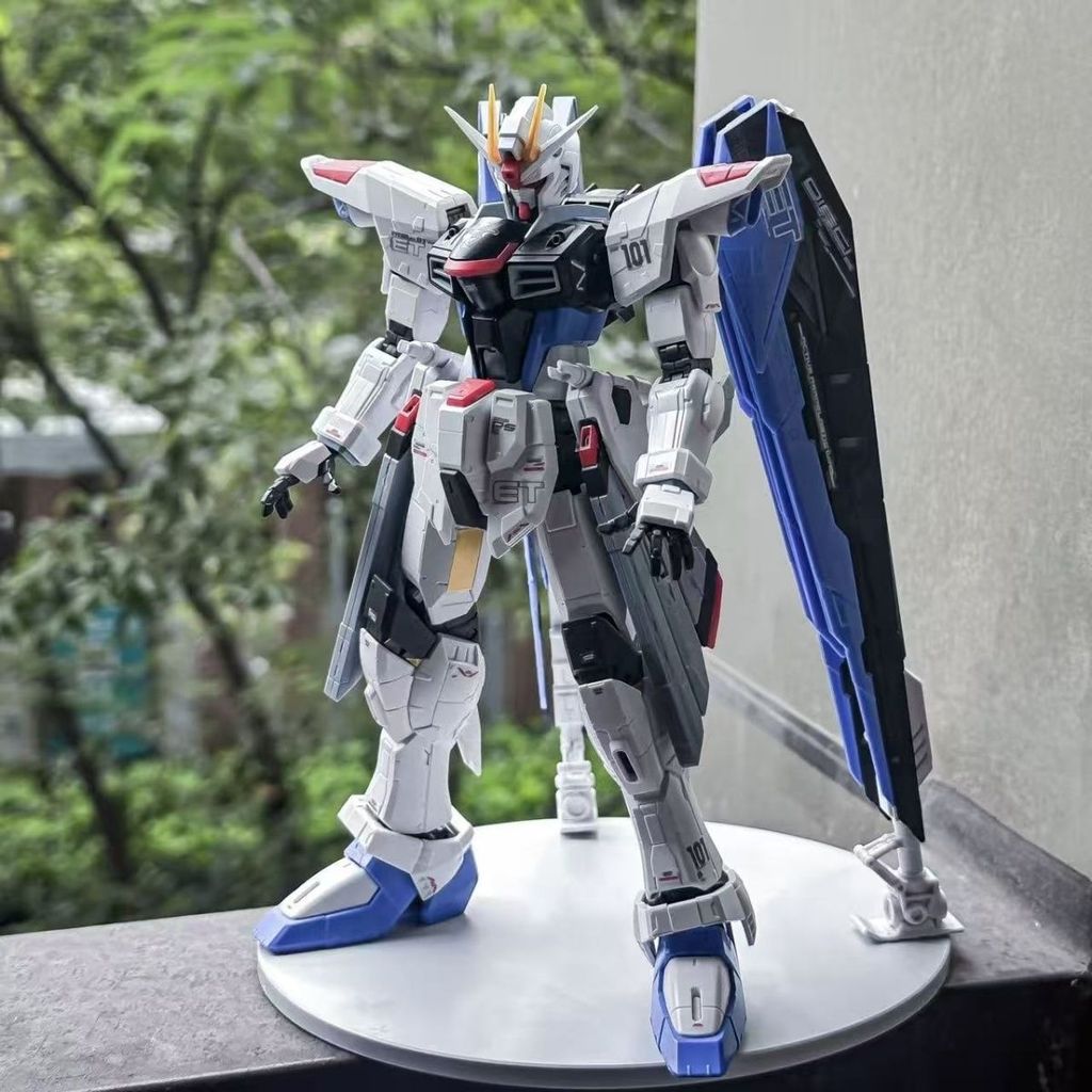 SUPA [คลังสินค้าพร้อม] FM 1/100 Assembly Model ฟรี Gundam GCP Shanghai Base Limited Assembly