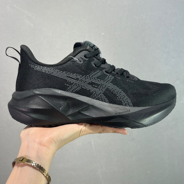 รองเท้าวิ่ง ASICS ASICS ASICS Nova: มีสไตล์และน้ําหนักเบาสําหรับทุกคน