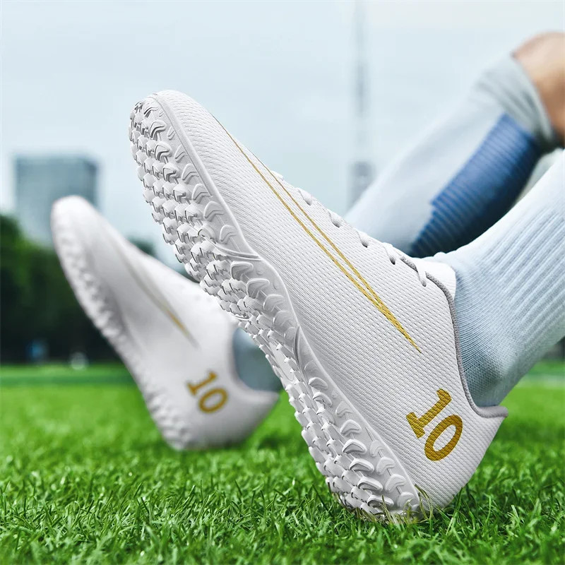 Non Slip Neutral Football Shoes Ultra Light คุณภาพสูง Top-level Combat Boots แฟชั่นและทนต่อการสึกหรอ