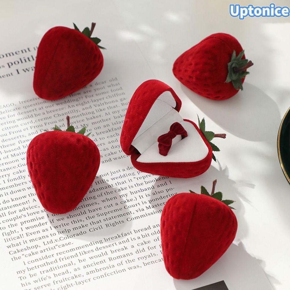 Uptonice โชโฮโฮ กล่องแหวนสตรอเบอร์รี่,กล่องของขวัญสีแดงแสดงเครื่องประดับงานแต่งงาน,แฟชั่น แห่กัน พลาสติกโรแมนติกออแกไนเซอร์ แห่กัน แหวนกล่องเก็บแหวนและต่างหู