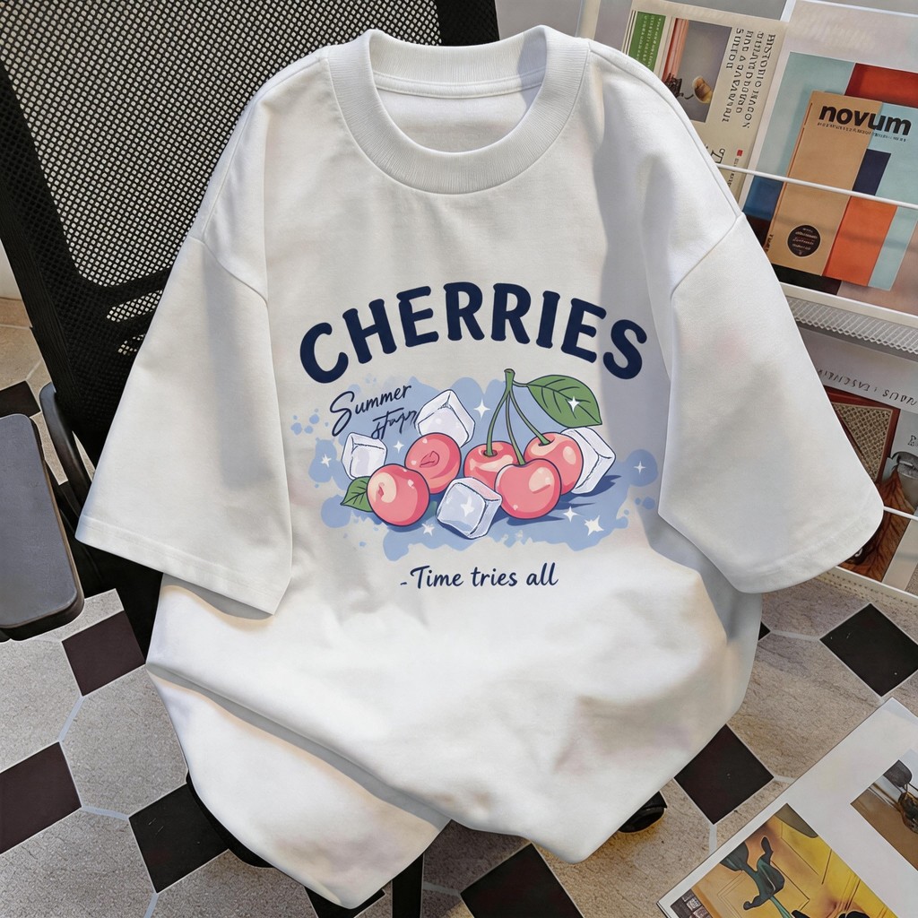 TEE·SHOP🍀 เสื้อยืด oversize เสื้อเท่ๆ เกาหลี " Ice Cherries " เสื้อแฟชั่นใ เกาหลีสไตล์ พิมพ์ลาย ผ้านิ่มใส่สบาย COD📦