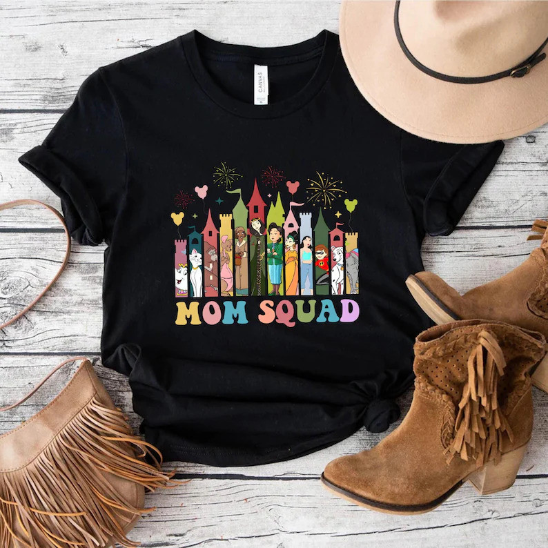[มีจําหน่าย] เสื้อผ้า Disney Mom Squad, เสื้อผ้า Disney Mom, เสื้อผ้า Disney Mom Vacation, เสื้อผ้า 