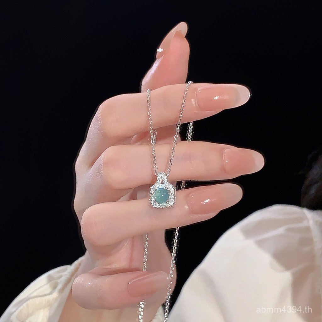 ยิงขนาดเล็กพรีเมี่ยมน้ําตาล Cube หญิง Qi s925 น้ํา Di เงินใหม่โซ่กระดูกไหปลาร้าหยกสร้อยคอบริสุทธิ์รู