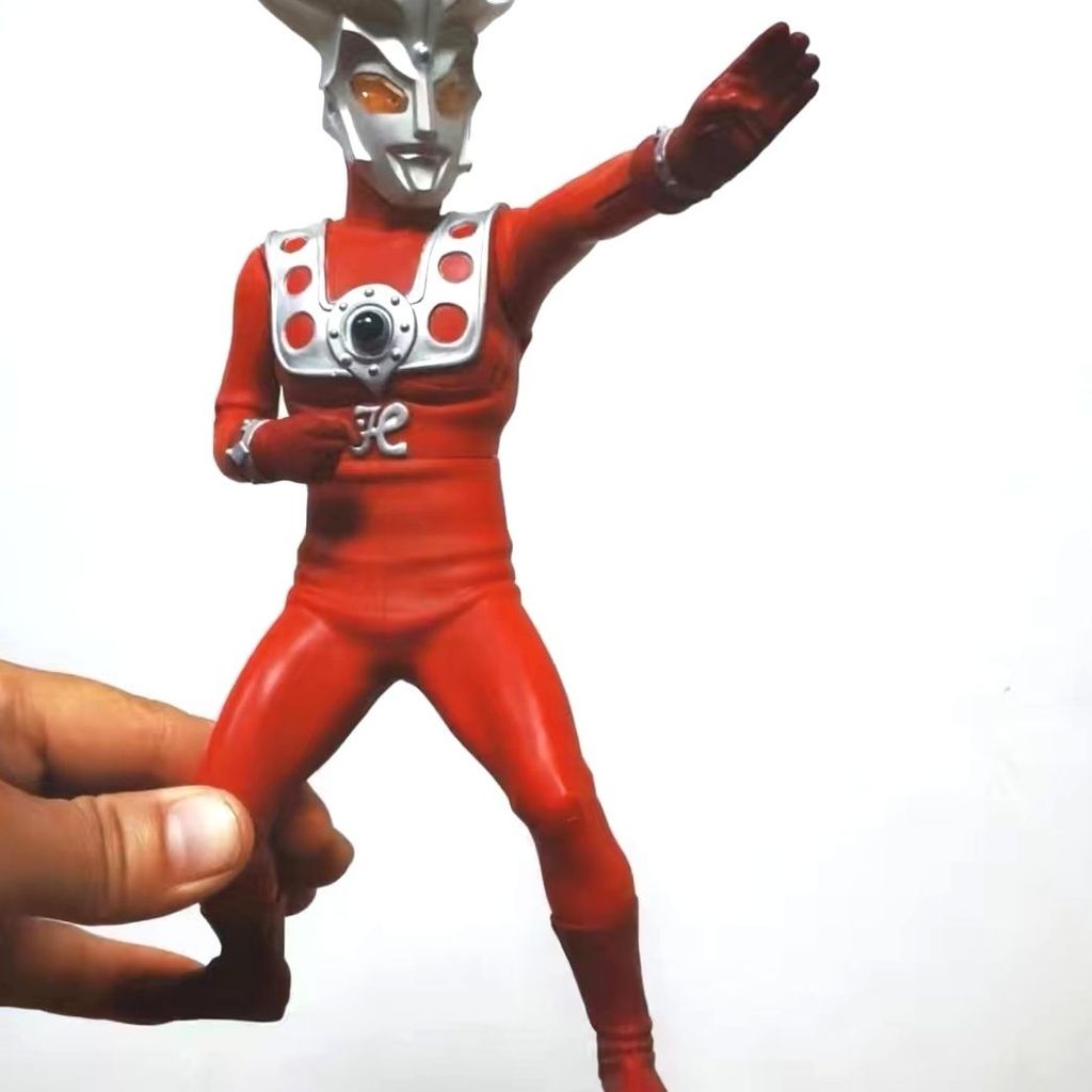 Xplus Xplus x-plus SHF Leo Ultraman Combat Posture Debut การจับคู่สีปกติสไตล์เดียวกัน B01