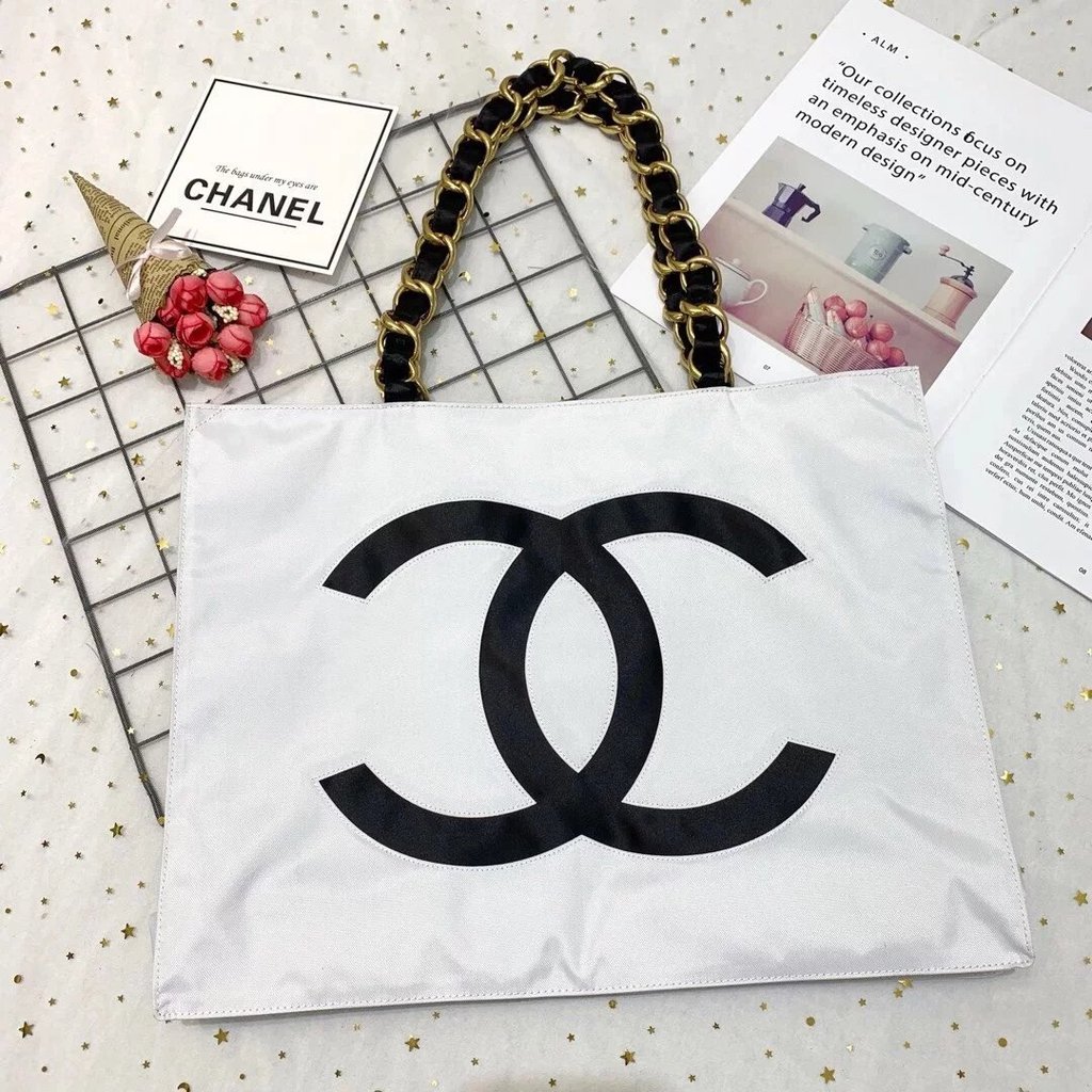 CHANEL CHANEL กระเป๋าช้อปปิ้งสีขาว กระเป๋าโซ่แฟชั่น