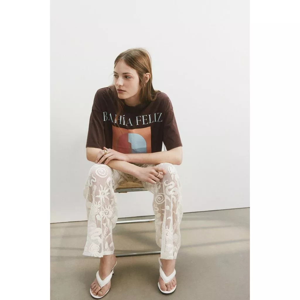 H&M(เอชแอนด์เอ็ม) เสื้อยืดโอเวอร์ไซส์พิมพ์ลาย ผู้หญิง 1341689_2