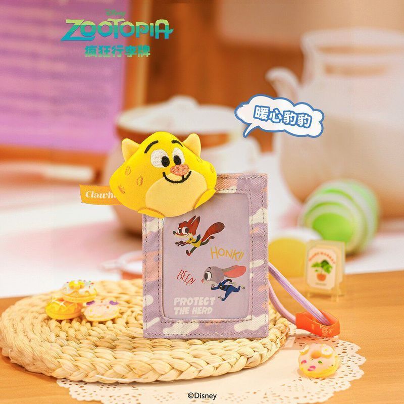Fascinating Planet Disney ของแท้ที่ได้รับอนุญาต Crazy Zoo Merchandise Co-Branded การ์ตูนจี้จี้กระเป๋