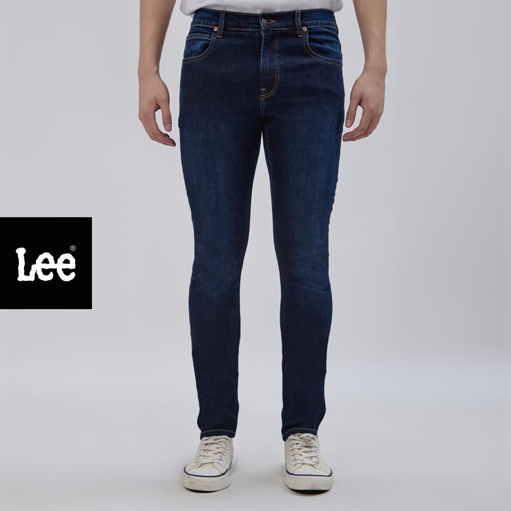 LEE กางเกงยีนส์ผู้ชาย เอวต่ำ ทรงเข้ารูป รุ่น LE F125MRAMF02 สียีนส์เข้ม