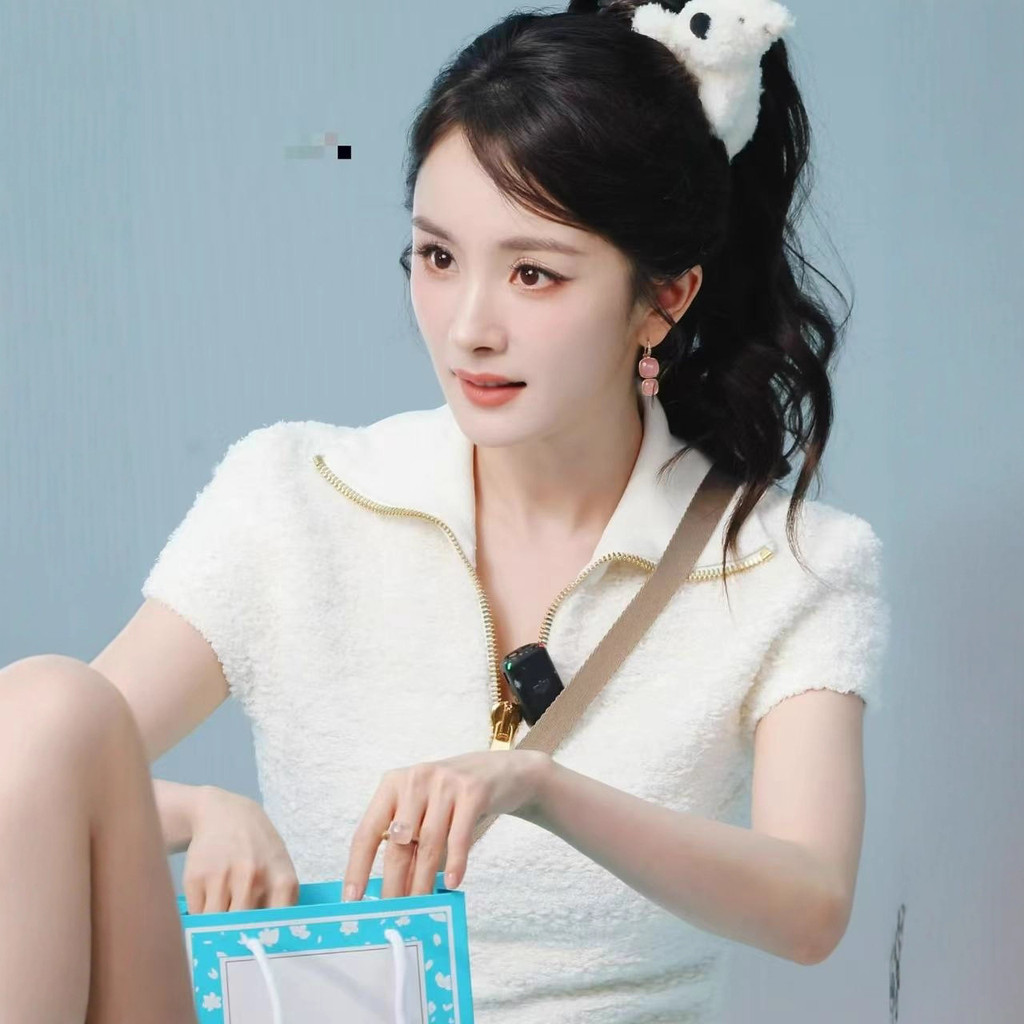 Yang Mi Same Style Minibus Sister Knit Top