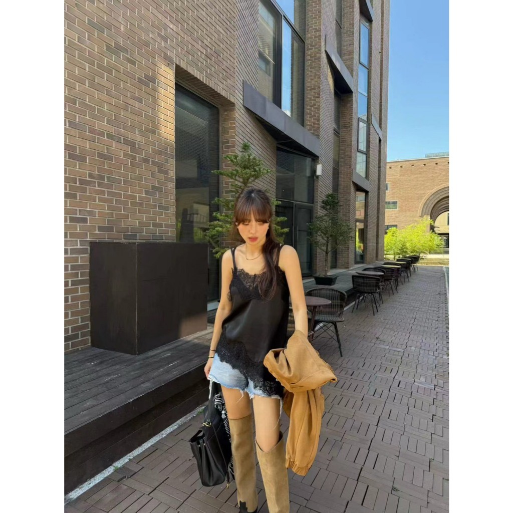 ❤ ❤     C6495 เสื้อสายเดี่ยว ผ้าซาตินอย่างดี แต่งผ้าลูกไม้ สายปรับได้งานสวยเก๋ ไม่ซ้ำใครแน่นอนค่าTAG CUI ราคา ถูกที่สุด ดีลบีเคเค แกลเลอรีภาพที่ 4