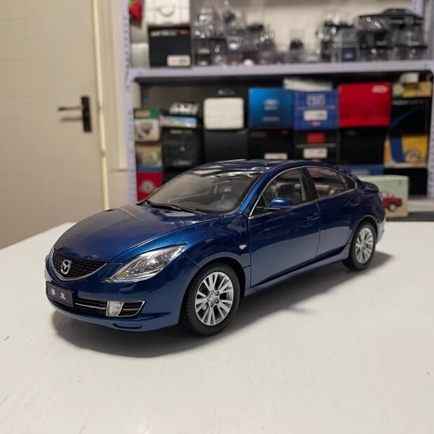 1: 18 โรงงานเดิม FAW Mazda MAZDA6 MAZDA6 แบบเก่า