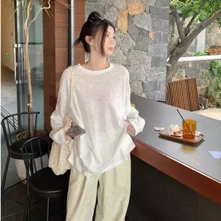 เสื้อกันแดดผู้หญิงสีขาวล้วน เสื้อยืดแขนยาวโอเวอร์ไซส์ เบาบางระบายอากาศ ใส่สบายฤดูร้อน พร้อมส่งราคาถูก