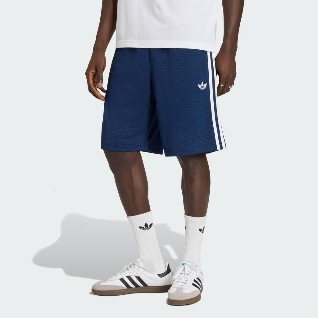 adidas ไลฟ์สไตล์ กางเกงขาสั้นผ้าตาข่าย ADICOLOR ผู้ชาย สีน้ำเงิน KE0834