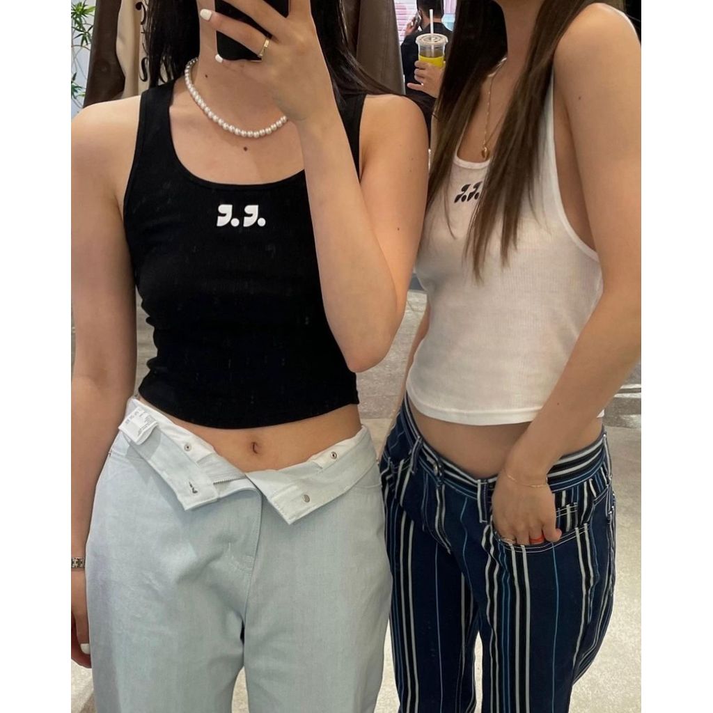 [SR-STUDIO] ข้อเสนอพิเศษ Jennie สไตล์เดียวกันเกาหลีแขนกุดสาวร้อนเสื้อกั๊กเกลียวด้านในหลากสี SBCO