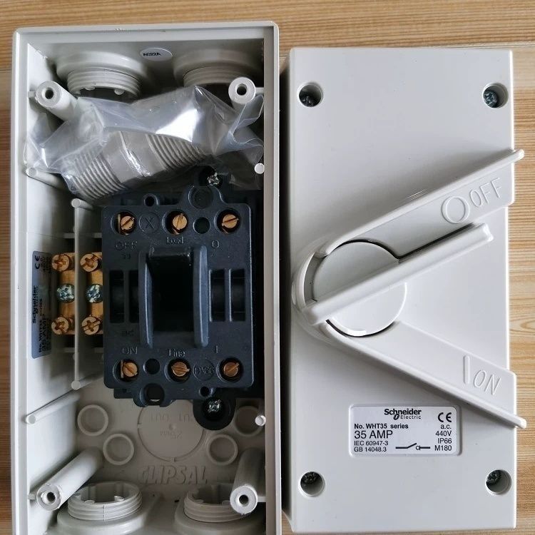 สวิตช์แยกกันน้ำสามเฟส/เฟสเดียว Schneider (WHT20 / WHD35 / WHT35 / WHT63 / WHD20)