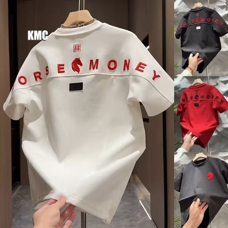 เสื้อยืดแขนสั้นผู้ชายปัก OM Lucky Horse ผ้าฝ้ายระบายอากาศเสื้อลําลอง Bottoming เสื้อยืดอินเทรนด์ Boy
