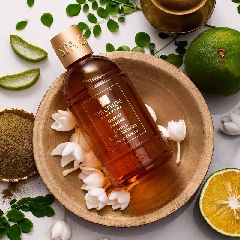 เจลอาบน้ํา CEYLON Cinnamon Bergamot Vitality-Rejuvenating SPA CEYLON Cleanser Moisturizing 4.26p