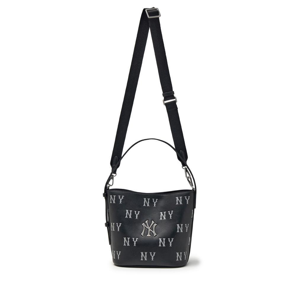 MLB กระเป๋าทรงบัคเก็ต ยูนิเซ็กซ์ Classic Monogram Embo Bucket Bag รุ่น 3ABMME16N 50BKS สีดำ ราคา ถูกที่สุด ดีลบีเคเค แกลเลอรีภาพที่ 5