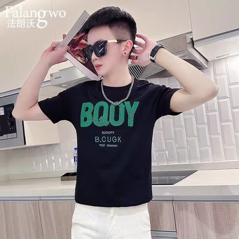 20262025สไตล์ใหม่ไหล่ตกสไตล์แขนสั้นเสื้อยืดผู้ชายรอบคอแขนสั้นเสื้อยืดพิมพ์ด้านบนด้านในสวมใส่ด้านนอกห