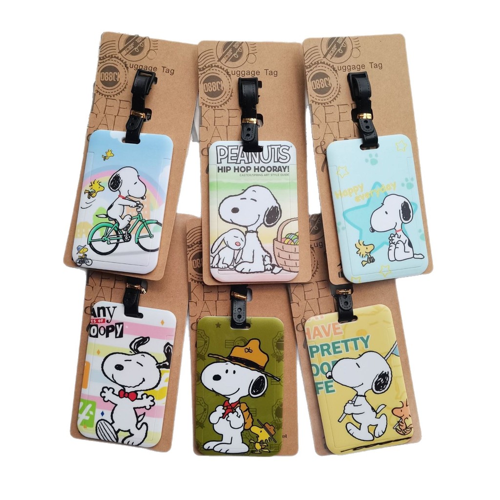 การ์ตูนการ์ตูน Charlie Brown Puppy Snoopy แท็กกระเป๋าจี้ Hard Shell Bus Card Holder Meal Card ID Car