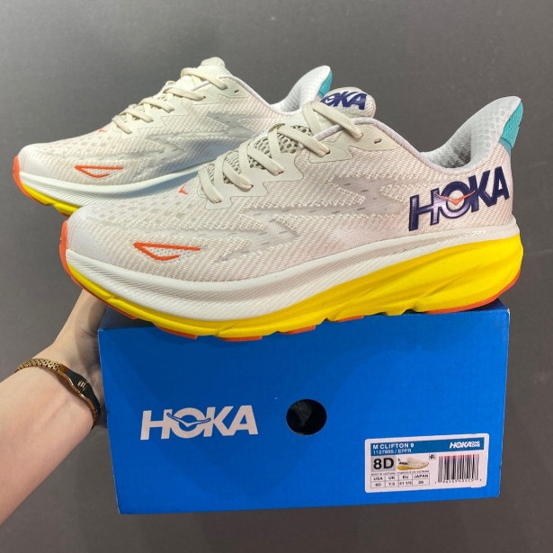 รองเท้าวิ่ง Hoka Clifton 9 และ Hoka Bondi 8 สำหรับผู้ชายและผู้หญิง