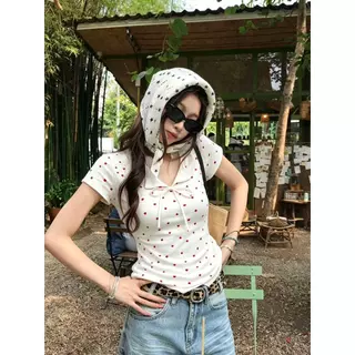 UMISO ส่งไวจากไทย เสื้อยืดผู้หญิง คอวี ลายจุดหัวใจ แต่งโบว์ แขนสั้น สไตล์เกาหลี หวานเซ็กซี่
