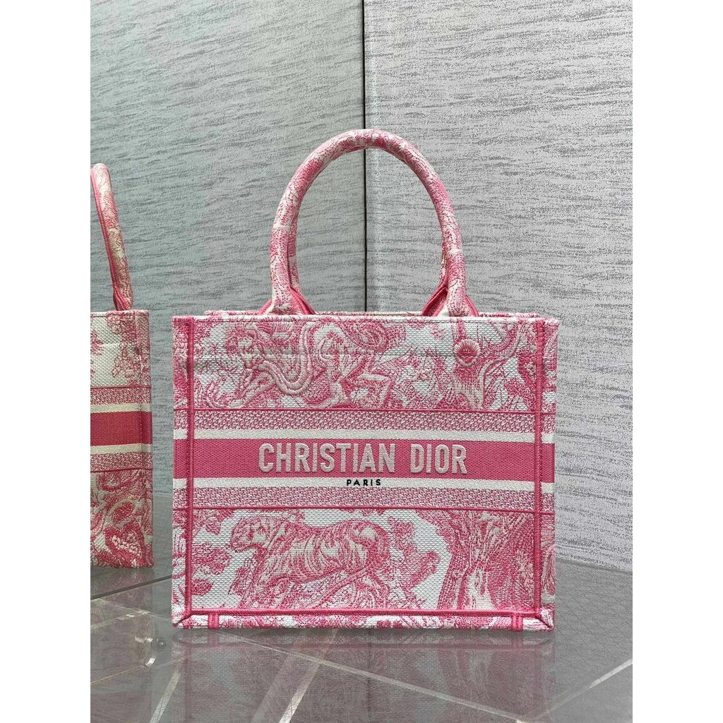 Dior Small Tote กระเป๋าสะพายใบเล็กขนาดล่าสุดดูละเอียดอ่อนมากสํารองกระเป๋าใบเล็กน่ารักประณีตและความจุ