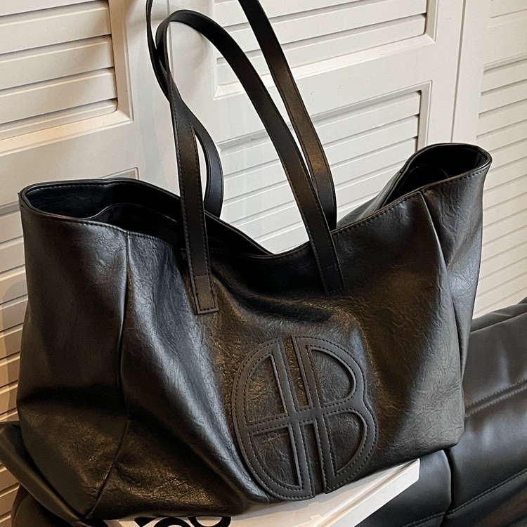 กระเป๋าสะพายขนาดใหญ่ความจุ High-End แฟชั่น Commuter กระเป๋าถือ