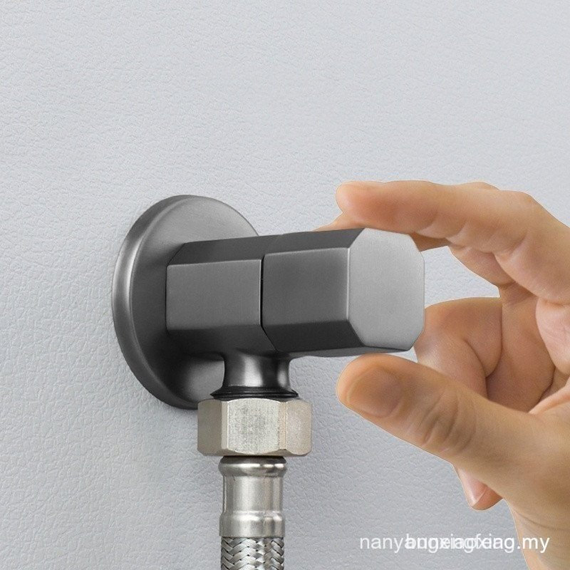 ก๊อกน้ําทองเหลืองวาล์ว Wall Outlet ชาย G1/2" Chrome ก๊อกน้ําทองเหลืองวาล์วมุม Bath อุปกรณ์ห้องน้ําสอ