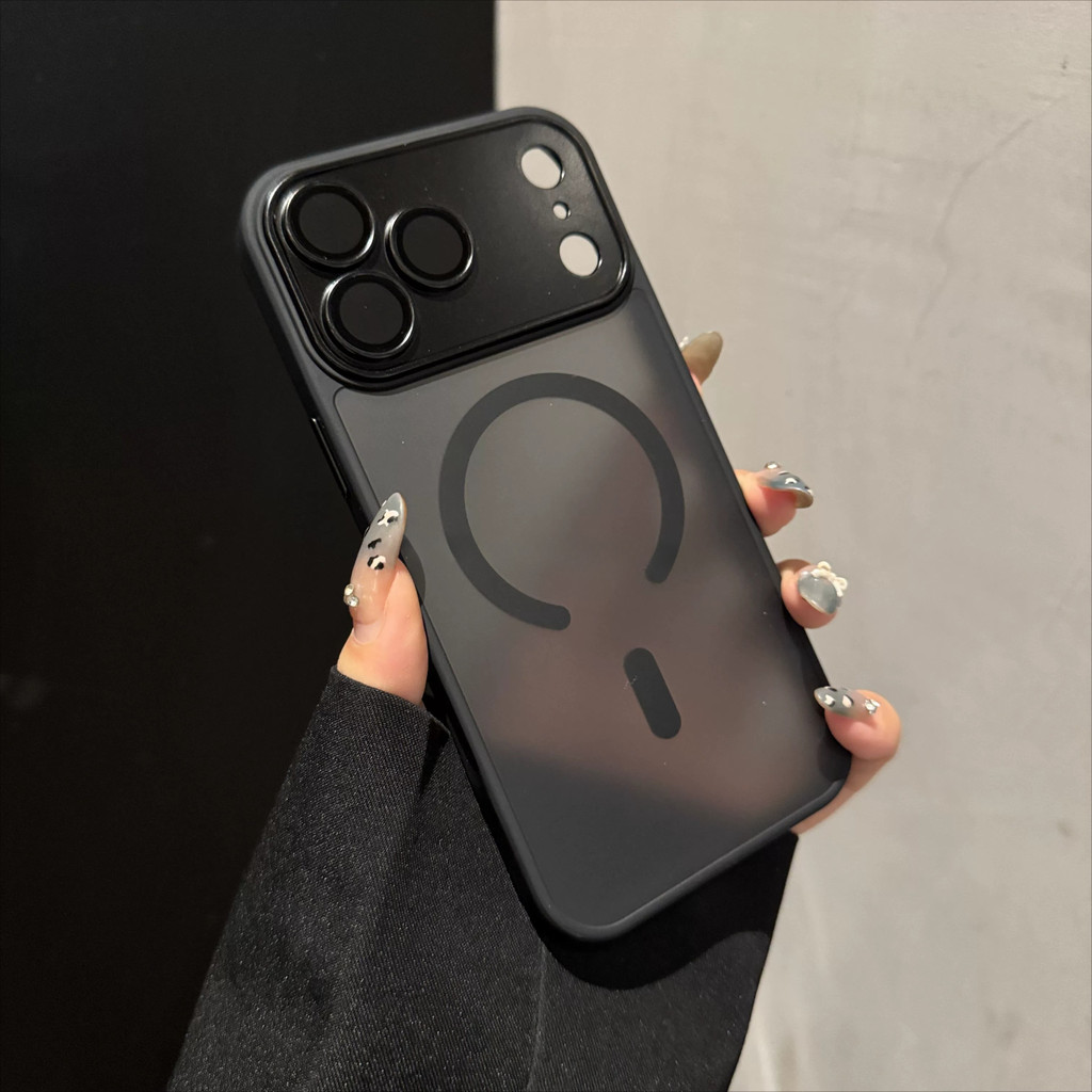หรูหราแม่เหล็ก Matte โปร่งใสเคสโทรศัพท์สําหรับ iPhone 11 12 13 14 15 16 17 Pro Max Air กันกระแทกกันชนกลับกรณีฝาครอบ