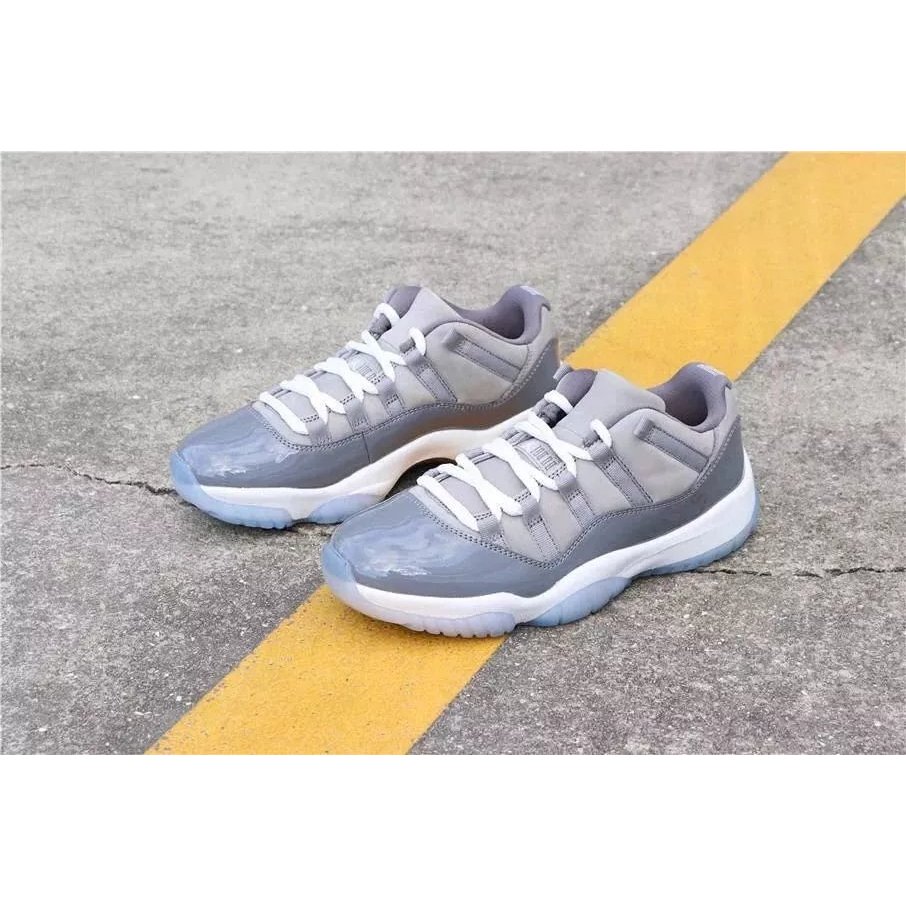 รองเท้า Jordans 11 สีคูลเกรย์
