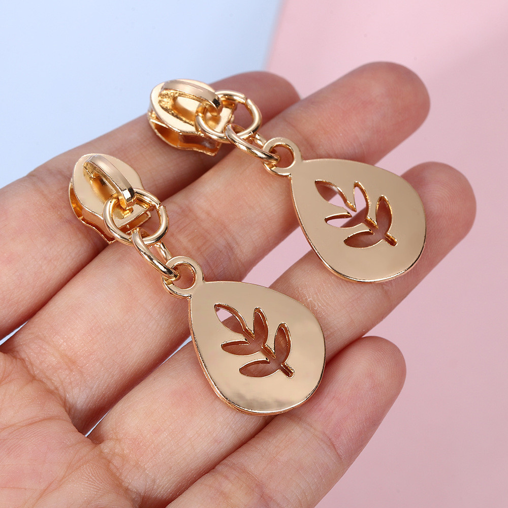 ขายส่ง Universal Zinc Alloy Zipper Puller Zipper Puller Accessories Creative Hollow Leaf Puller No. 