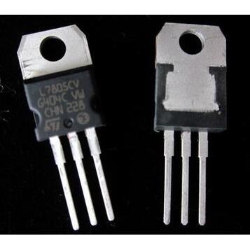 7805 L7805CV นําเข้าท่อปรับแรงดันไฟฟ้าสามปลายใหม่เอี่ยม