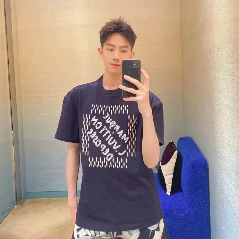 เสื้อดำพรีเมียมลูกปัดปักตัวอักษร แขนสั้น เรียบง่าย สวมใส่สบาย เหมาะสำหรับทั้งผู้ชายและผู้หญิง