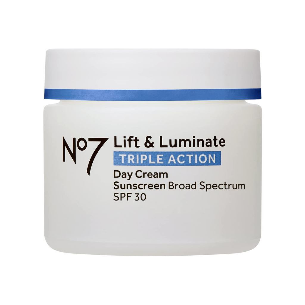 No7 Lift & Luminate Triple Action Day - รองพื้นทําความสะอาดผิวหน้า SPF 30, ผลิตภัณฑ์ทําความสะอาดเครื